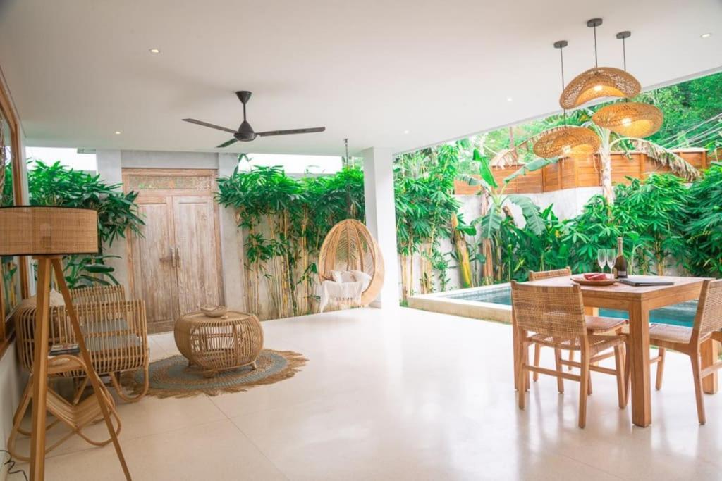 Marlaca Villas Lombok Kuta  エクステリア 写真