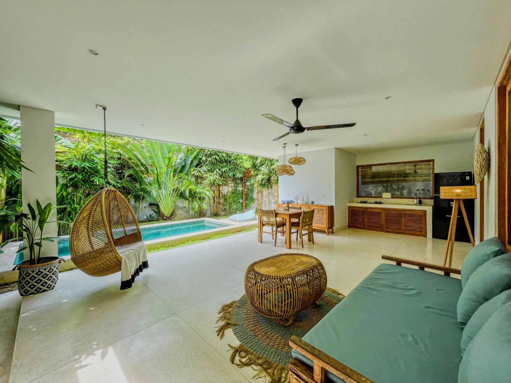 Marlaca Villas Lombok Kuta  エクステリア 写真