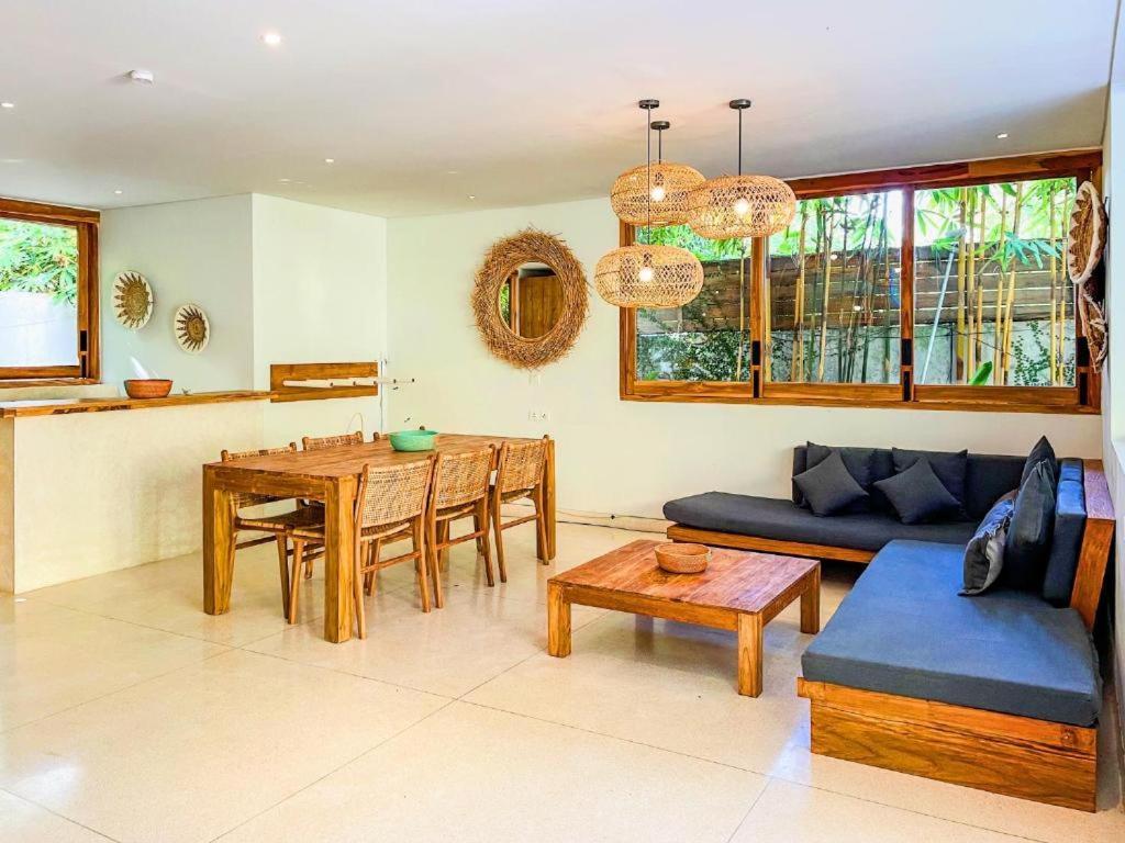 Marlaca Villas Lombok Kuta  エクステリア 写真