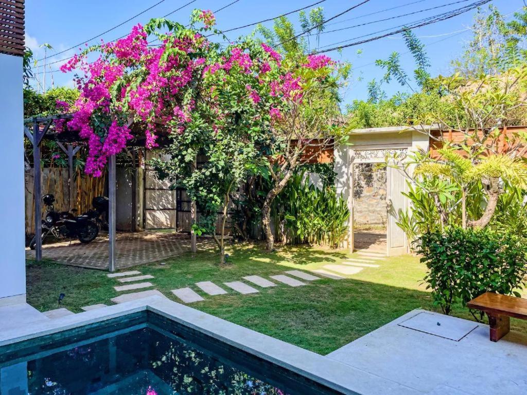 Marlaca Villas Lombok Kuta  エクステリア 写真