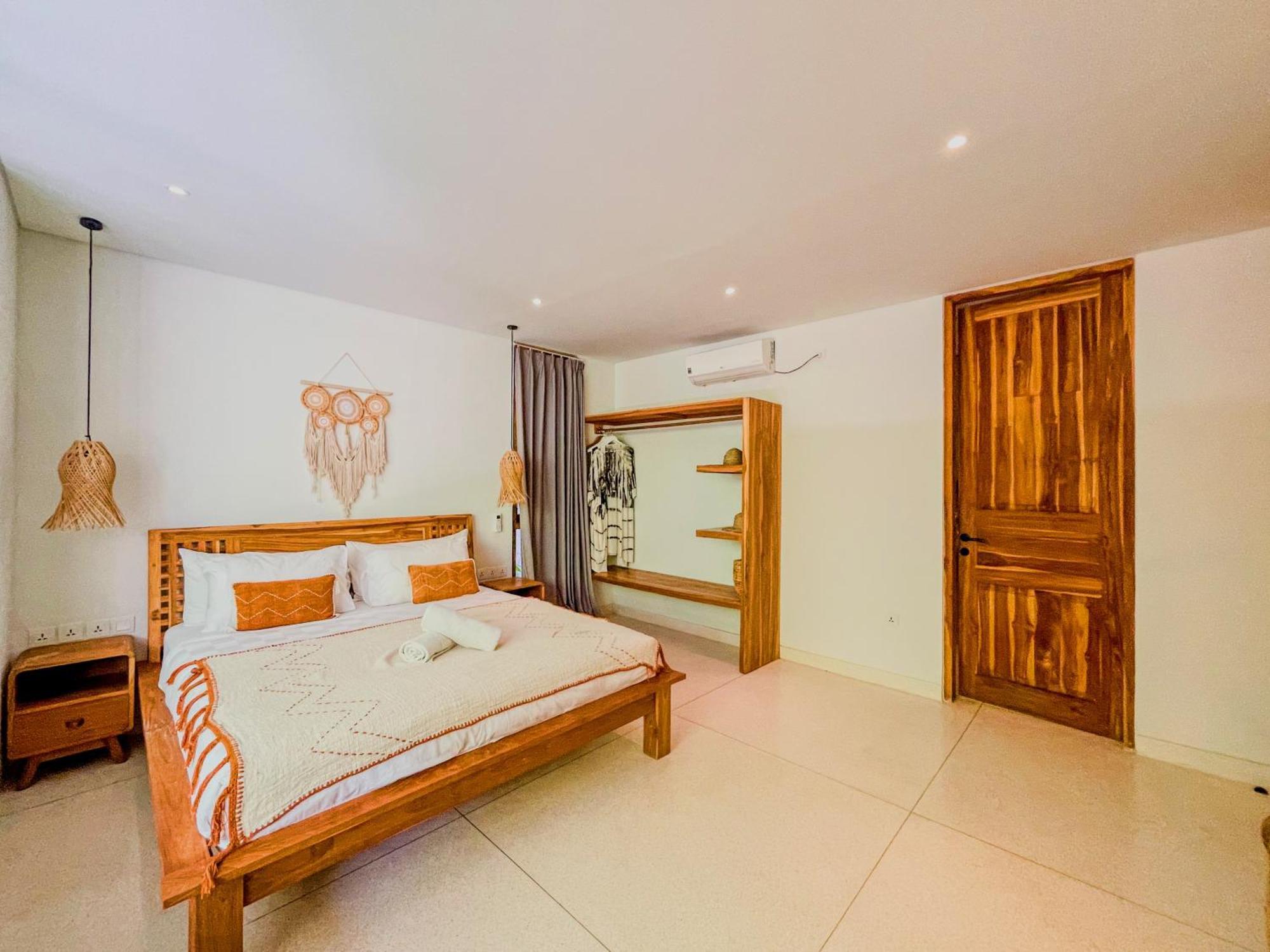 Marlaca Villas Lombok Kuta  エクステリア 写真